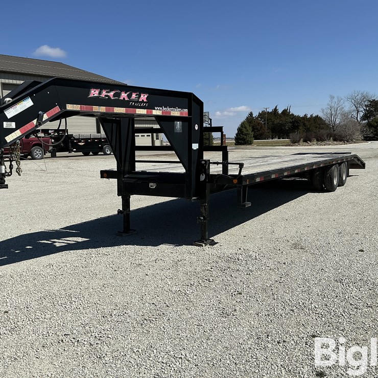 2010 Delco Gooseneck Flatbed Trailer
