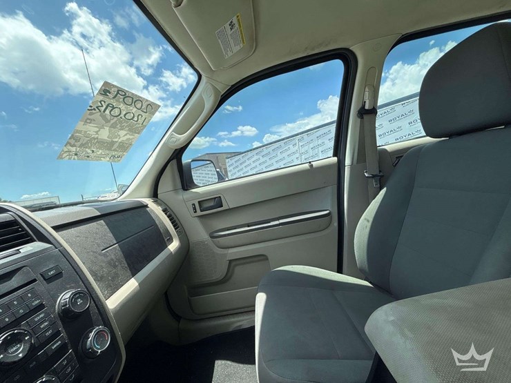 2009-ford-escape-image-15