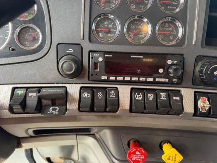 2021-kenworth-t880-image-20