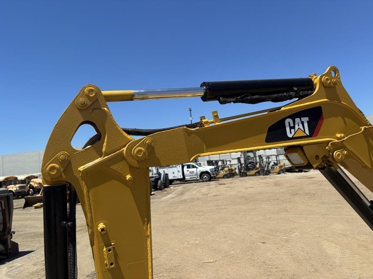 2018-caterpillar-303e-cr-image-16
