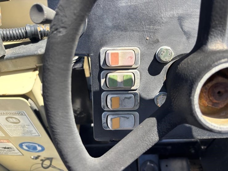 2007-volvo-mw500-image-26