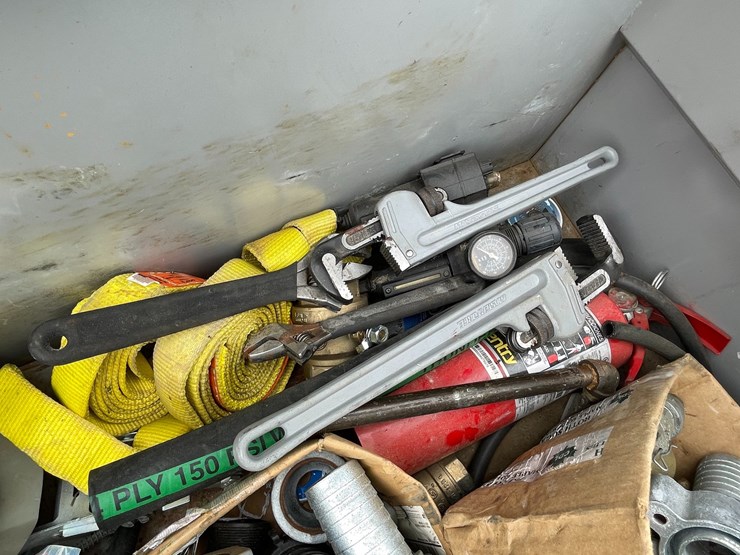 #4930-•-contents-of-job-box-image-7