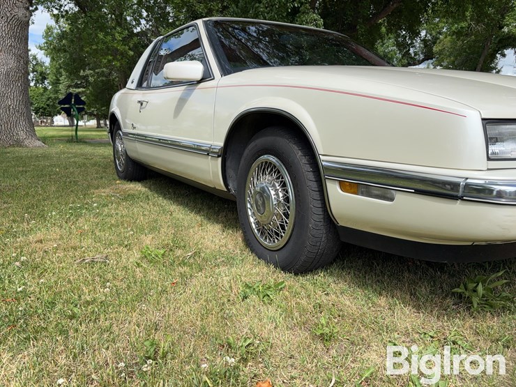 1991-buick-riviera-car-image-12
