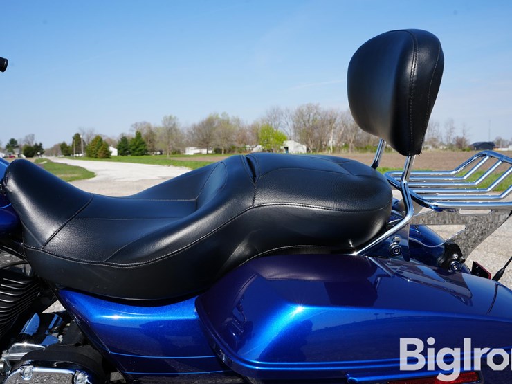 run-#11---2015-harley-davidson-road-glide-motorcycle-image-19