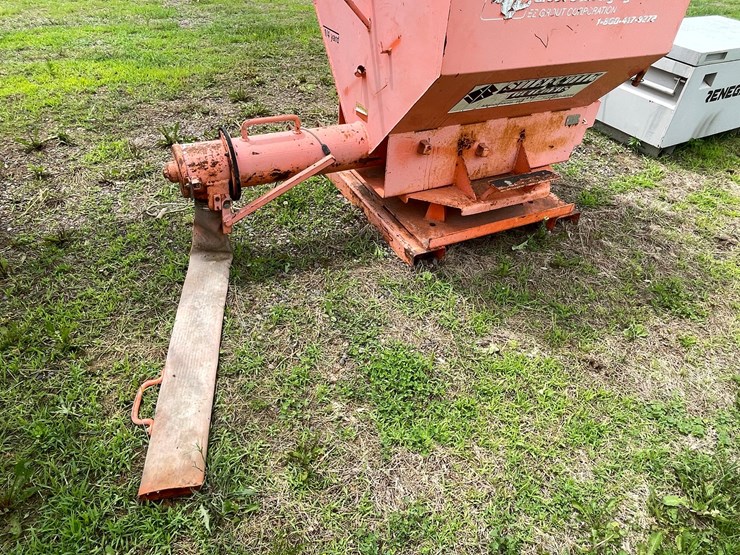 #4909-•-grout-hog-hydraulic-driven-grout-delivery-system-image-5