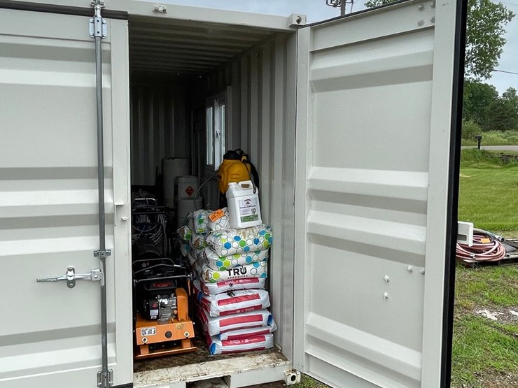 #4906-•-12'-office-shipping-container-image-11