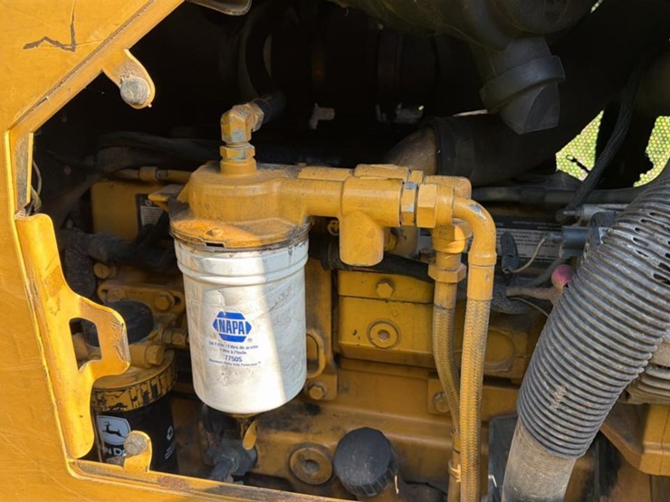 2012-john-deere-450-image-38