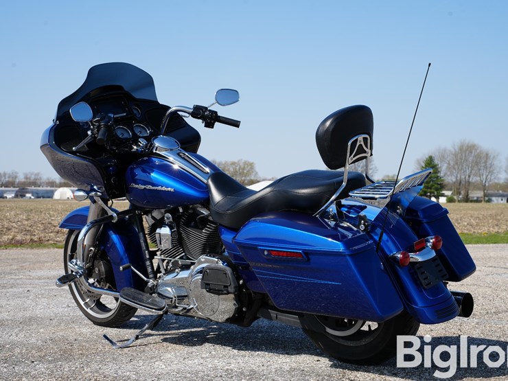run-#11---2015-harley-davidson-road-glide-motorcycle-image-7