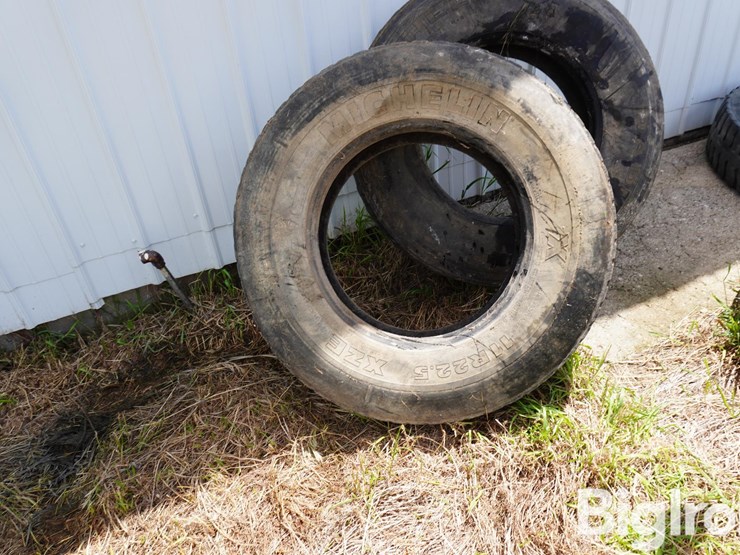 11r22.5-tires-image-17