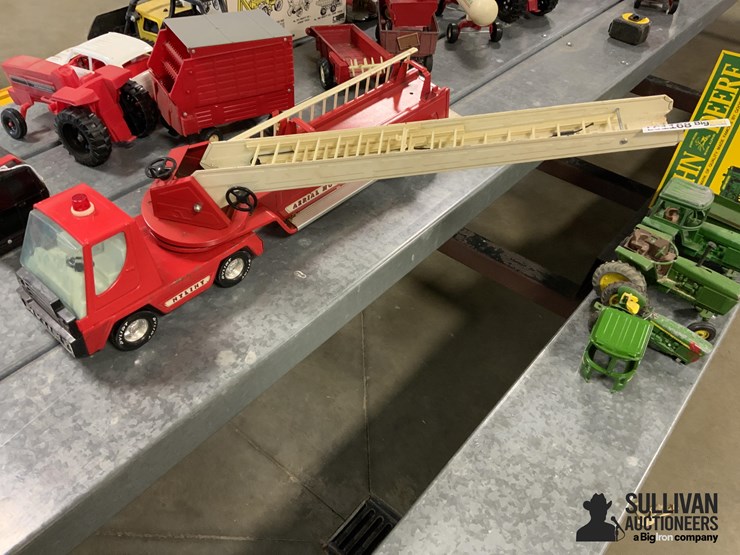 nylint-aerial-hook-n-ladder-toy-truck-image-12