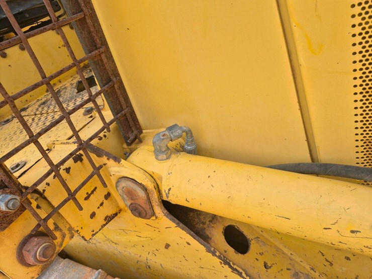 1998-deere-650g-image-19