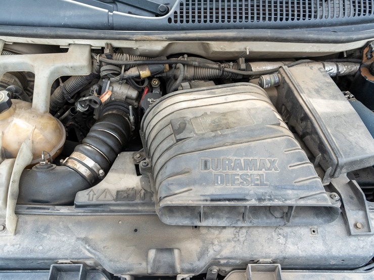 #155-•-2012-chevrolet-4500-flat-bed-truck-image-19