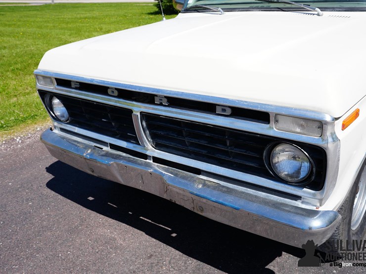 1975-ford-f250-image-9