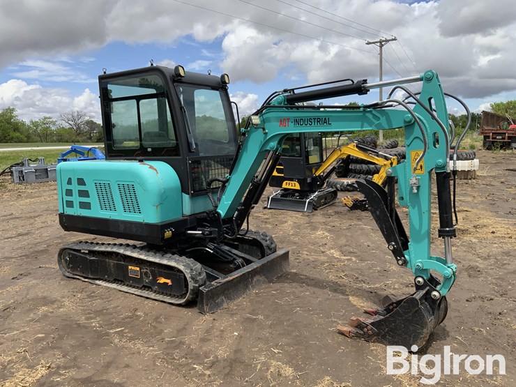 2023-agt-nt45-mini-excavator-image-3