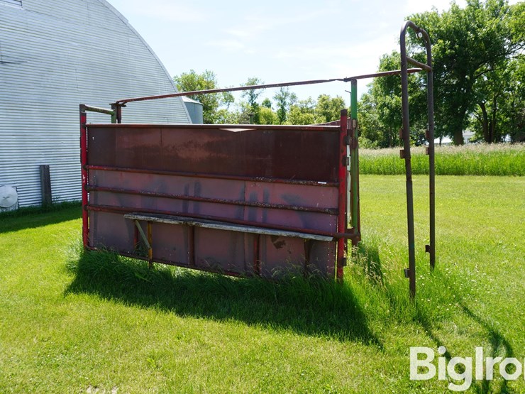 cattle-sorting-tub-w/10'-gate-image-7