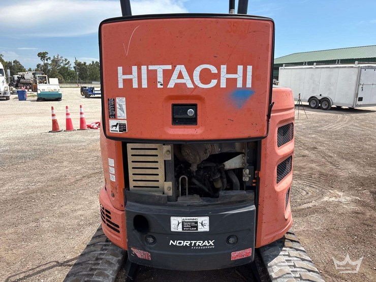 hitachi-zx26u-5n-mini-excavator-image-24