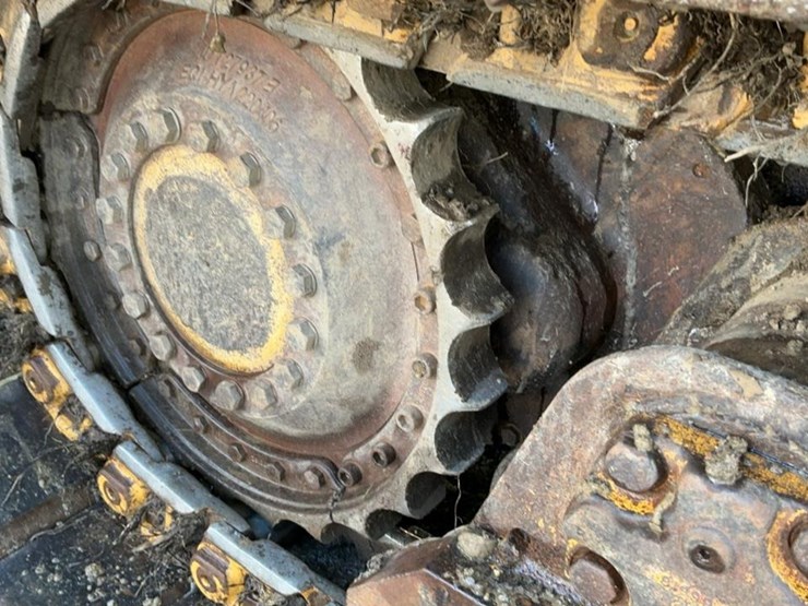2004-deere-700h-lgp-image-52