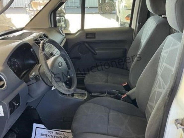 2013-ford-transit-connect-image-23