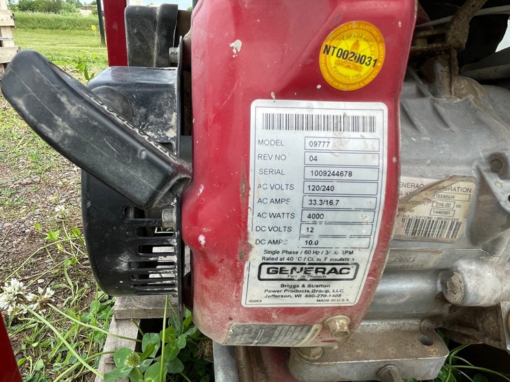 #4922-•-general-4000xl-gas-generator-image-11