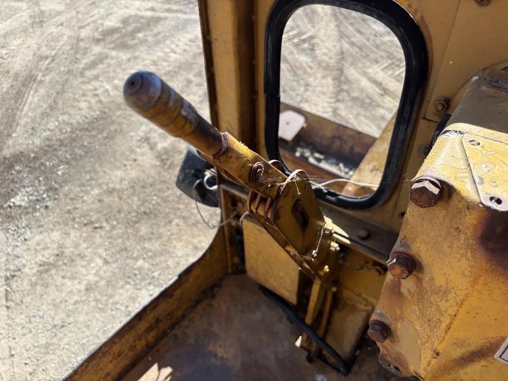 caterpillar-14e-image-46