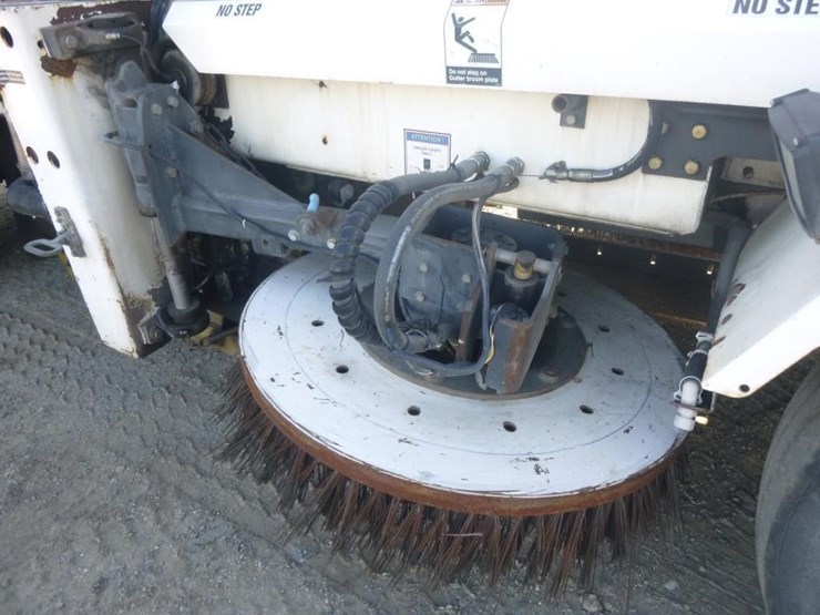 2013-global-m4-sweeper-image-20