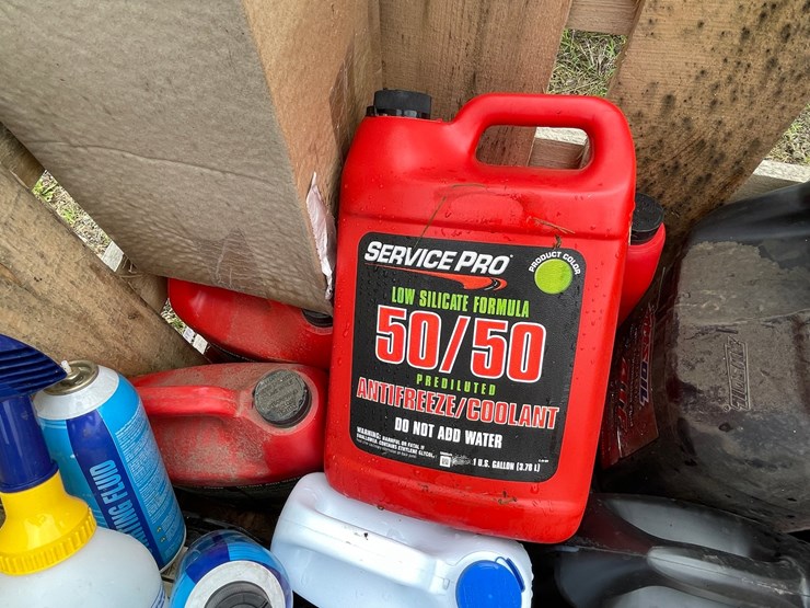 #4921-•-wooden-tote-with-assorted-automotive-fluids-image-12