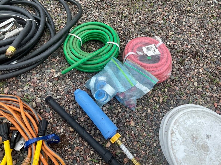 #4940-•-pile-of-hoses-and-extension-cords-image-5