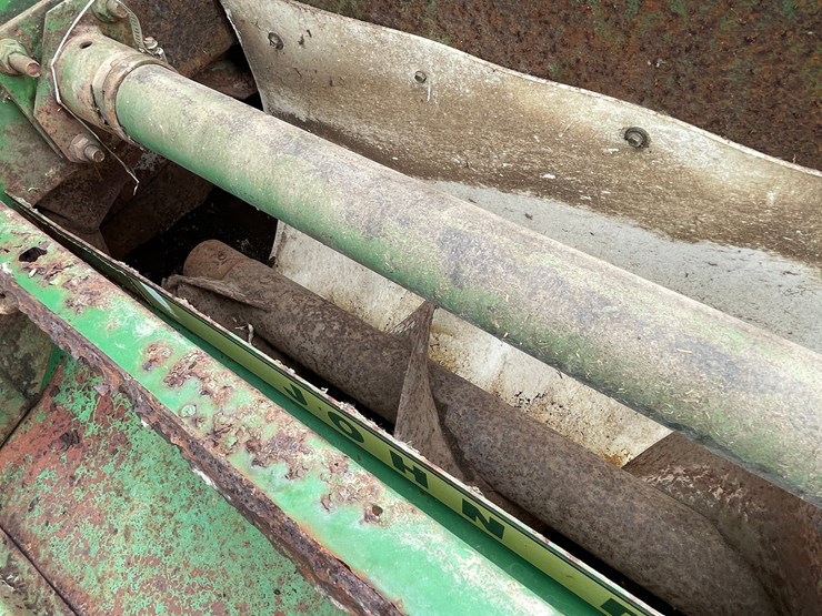 john-deere-3940-image-30