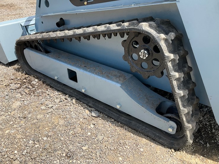 #1019-•-unused-sdlanch-ssl1200-mini-track-skid-steer-loader-image-17