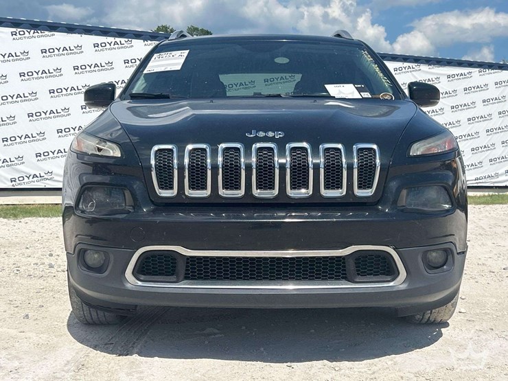 2015-jeep-cherokee-image-29