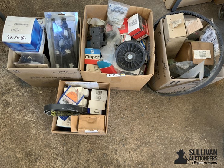 mopar,-ford-and-more-parts-image-1