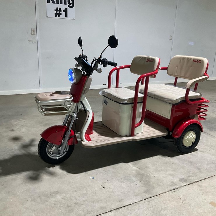 #1296 • IRGC40 Mini Golf Cart* - Middlefield, OH