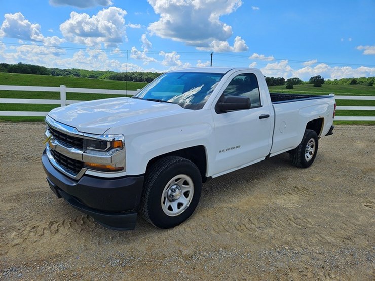 2018-chevrolet-2500-image-1