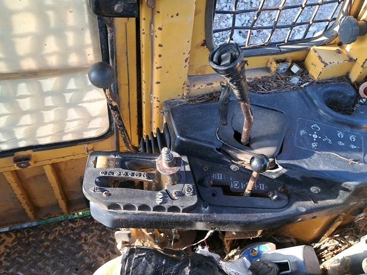 1995-deere-548-image-15