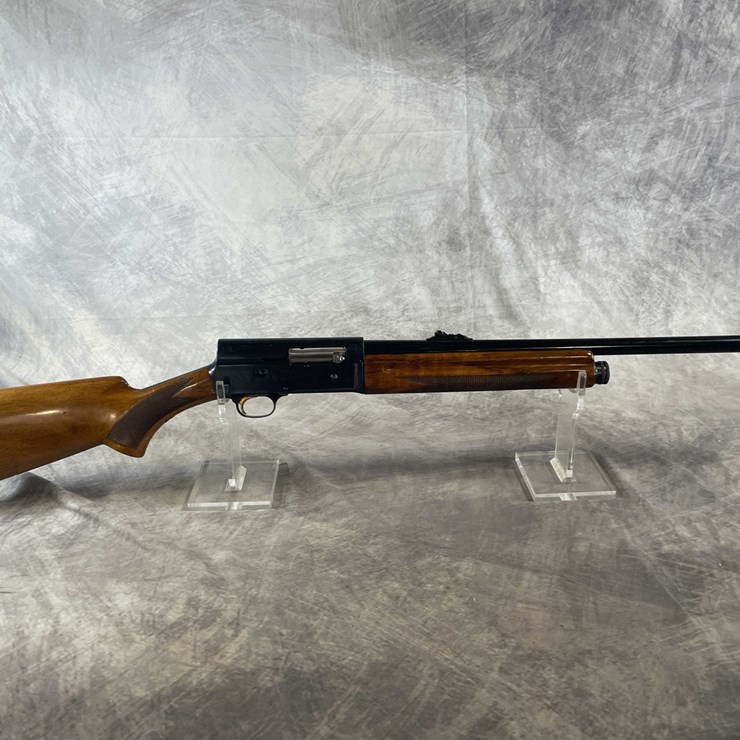 #4125 • Browning Auto-5, 12 Ga. Semi-Auto Shotgun, SN: 69G-99572, (Neenah, WI)