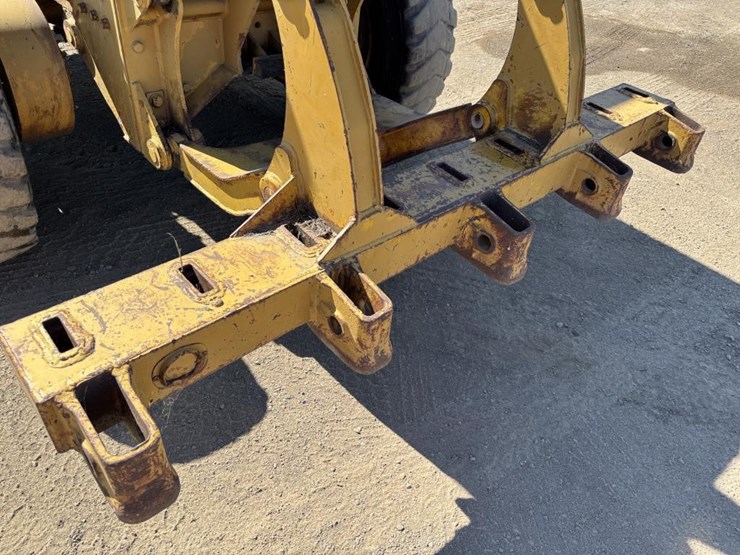 caterpillar-14e-image-32