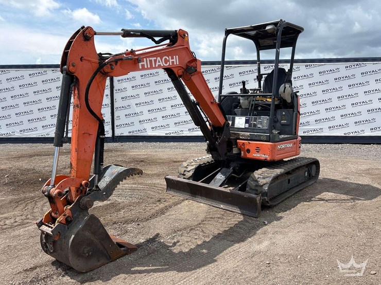 hitachi-zx26u-5n-mini-excavator-image-1