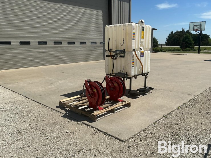 lincoln-eng-110-gal-oil-tank-w/-hose-reels-image-3