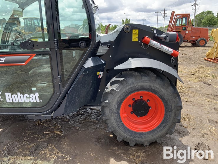 2024-bobcat-tl619-image-9