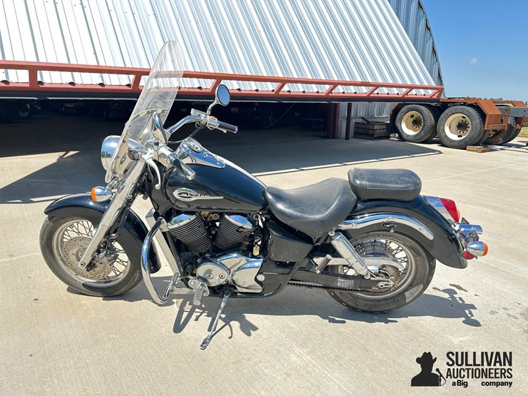 2002-honda-shadow-american-classic-edition-motorcycle-image-8