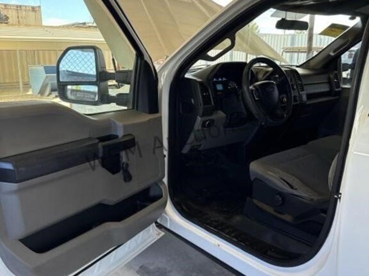 2017-ford-f250-image-24