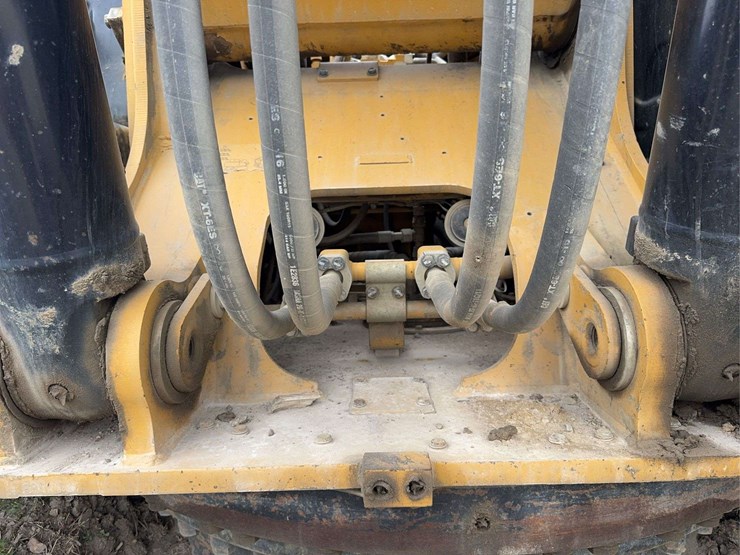 2014-caterpillar-336e-image-67