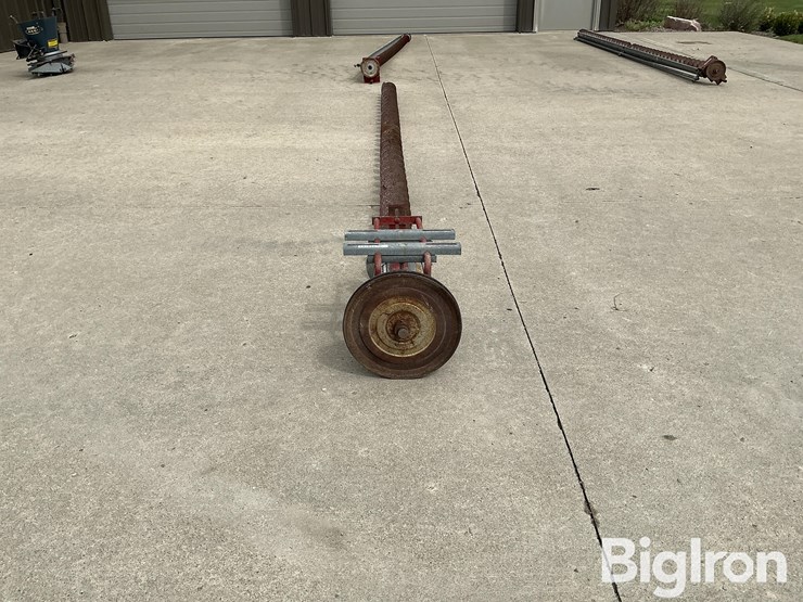 hutchinson-auger-image-2