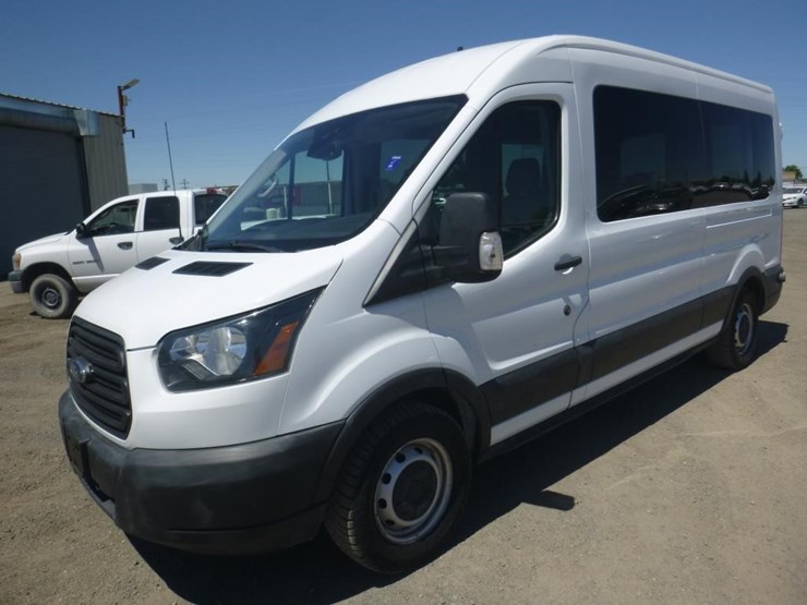 2019-ford-transit-image-1