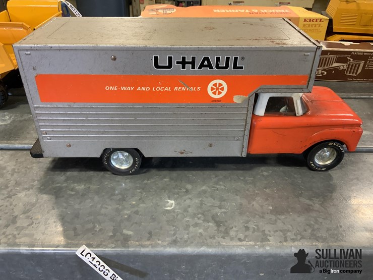 nylint-u-haul-toy-truck-image-5