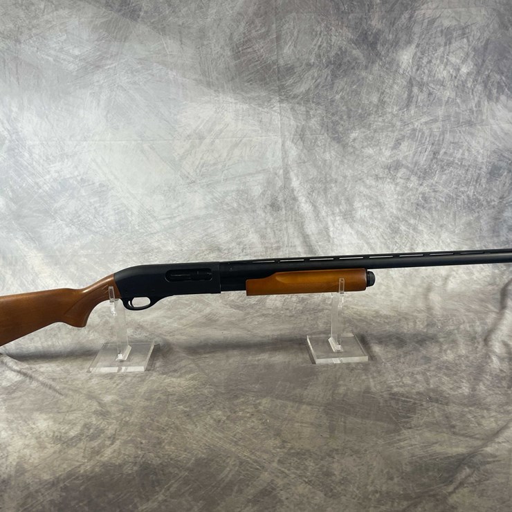 #4124 • Remington Model 870, 12 Ga. Pump Action Shotgun, SN: C482712A, (Neenah, WI)