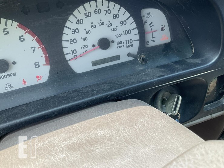 2003-toyota-tacoma-image-4