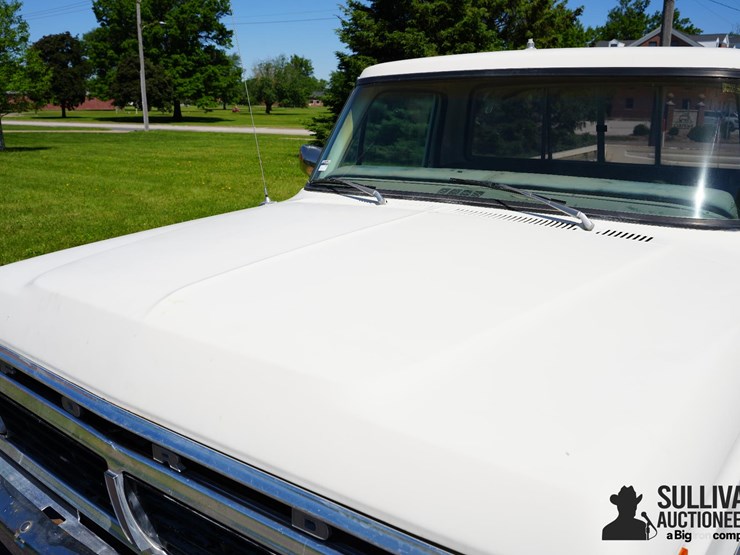 1975-ford-f250-image-10