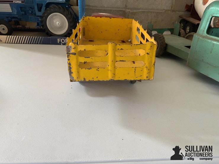 toy-trucks-image-7