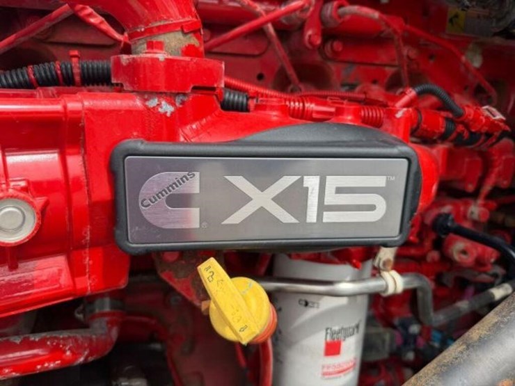 2021-kenworth-t880-image-42